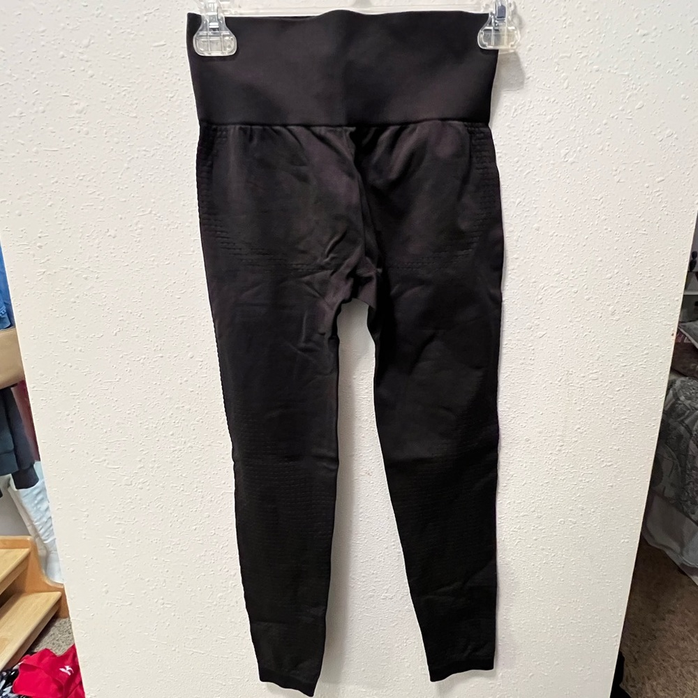 Black leggings